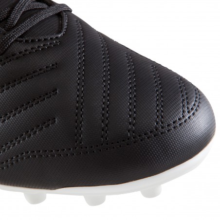 CHAUSSURES DE FOOTBALL ADULTE KIPSTA TERRAINS SECS AGILITY 100 FG NOIR/BLANC